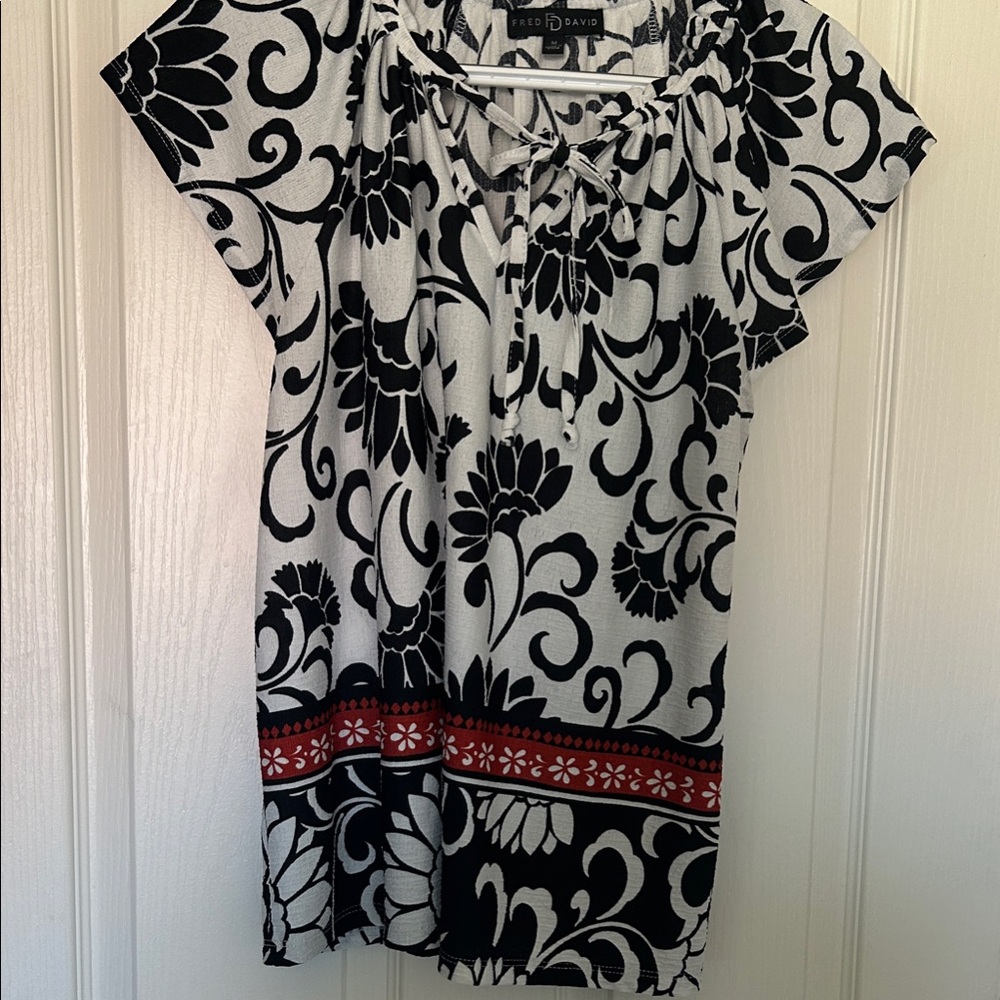 Black and White Fred David Floral Top with burnt orange Accent